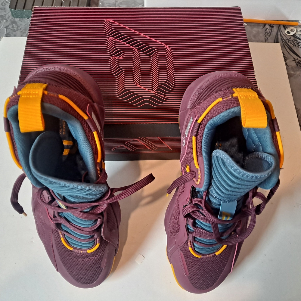 Adidas Dame 7. Like New With Box. Size 10.5